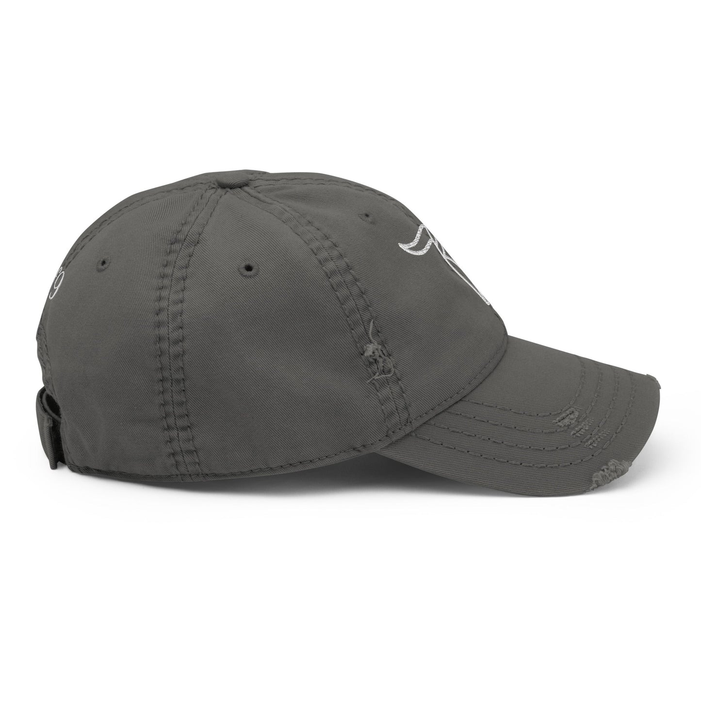 Bull Distressed Dad Hat - Cool & Casual Style
